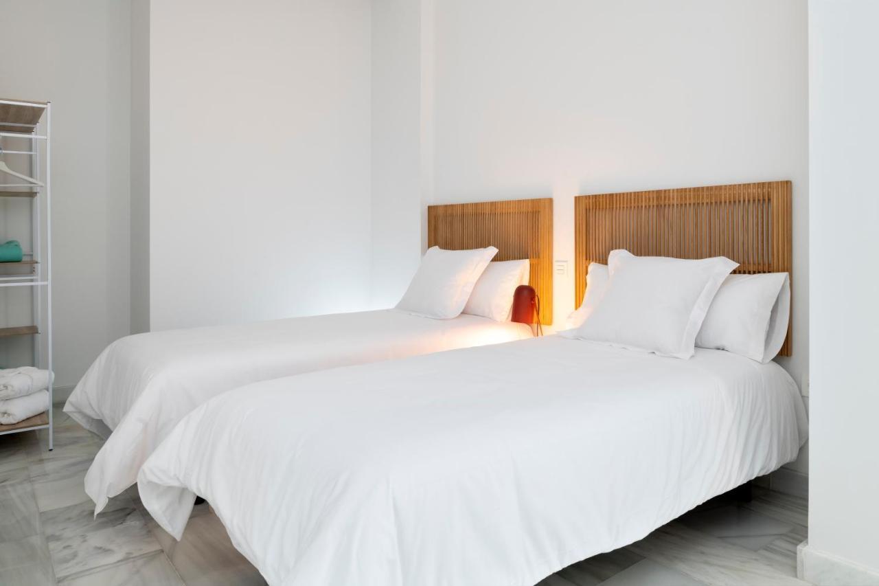 Magno Apartments San Gil - Shared Jacuzzi Siviglia Esterno foto