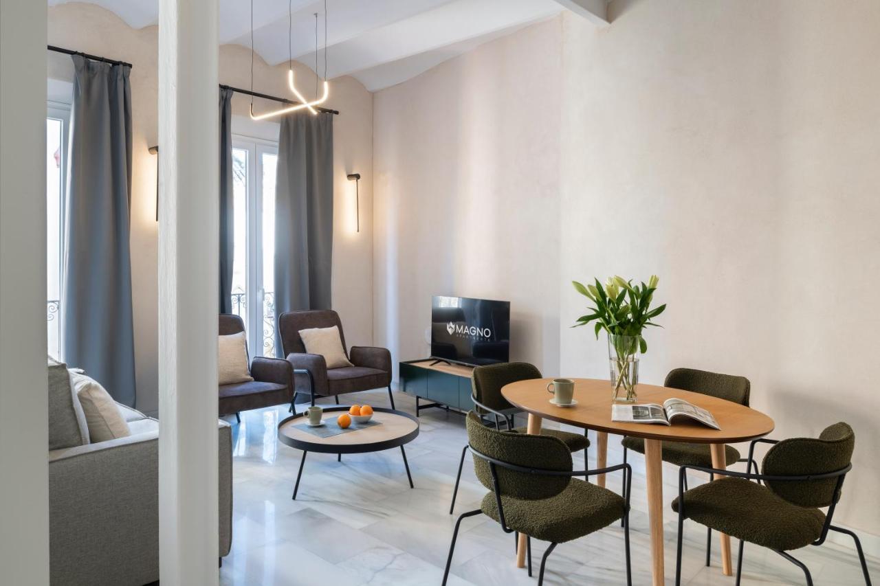 Magno Apartments San Gil - Shared Jacuzzi Siviglia Esterno foto