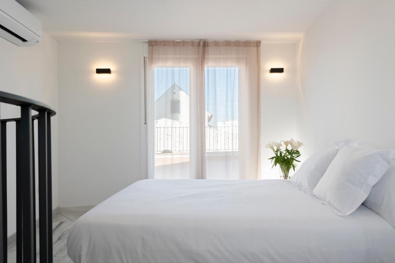 Magno Apartments San Gil - Shared Jacuzzi Siviglia Esterno foto