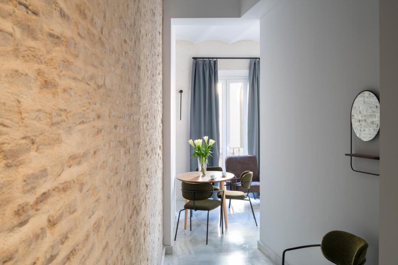 Magno Apartments San Gil - Shared Jacuzzi Siviglia Esterno foto