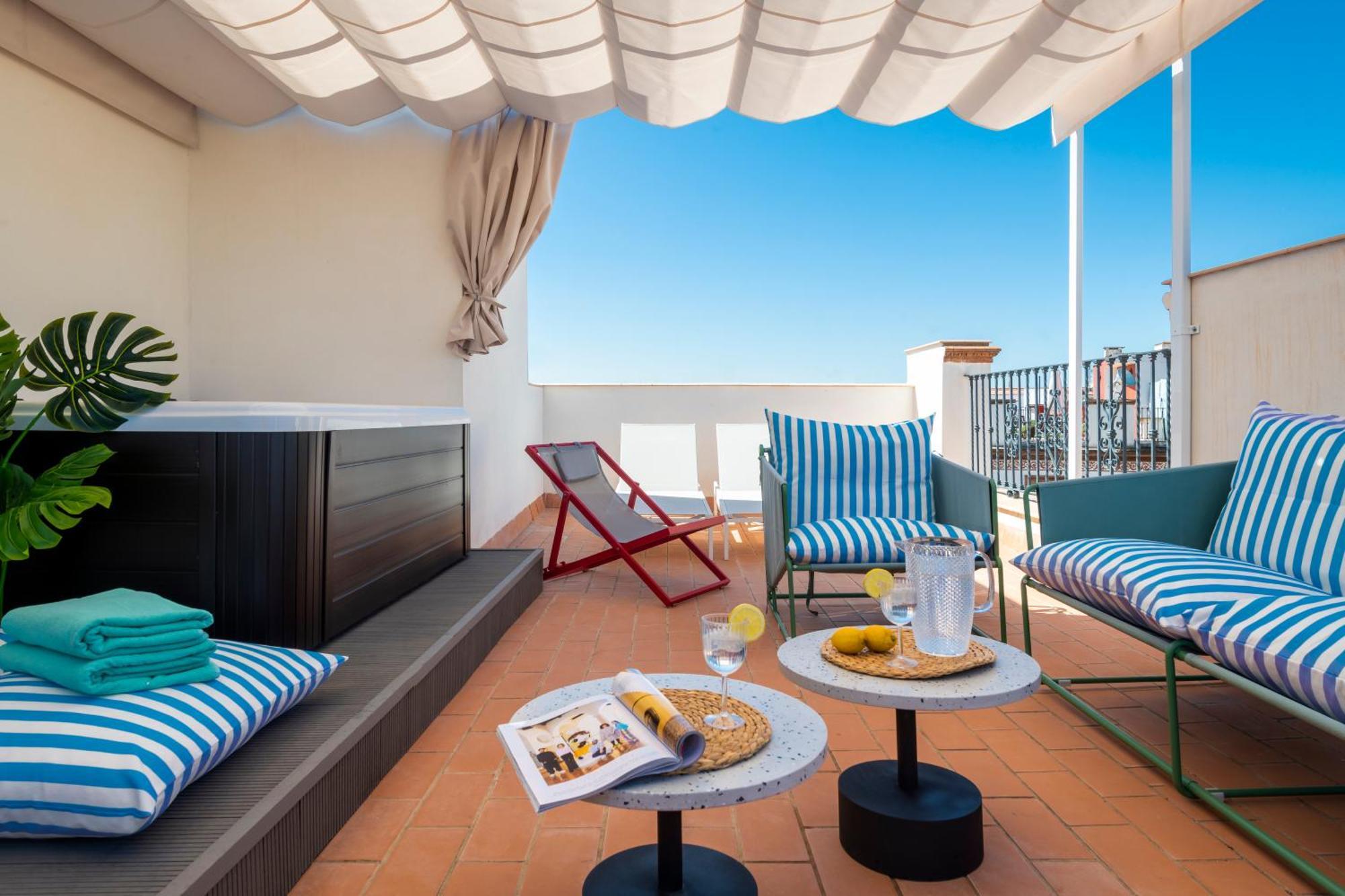 Magno Apartments San Gil - Shared Jacuzzi Siviglia Esterno foto